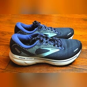 Nearly New Womens Size 8.5 Brooks Althletic Shoes